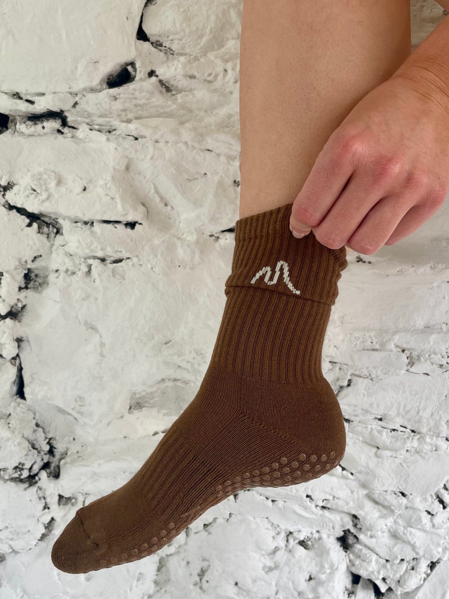 Roman Coffee Grip Socks